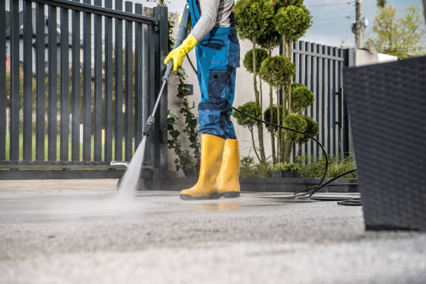 Best Pool Deck Cleaning  in Otisville, NY